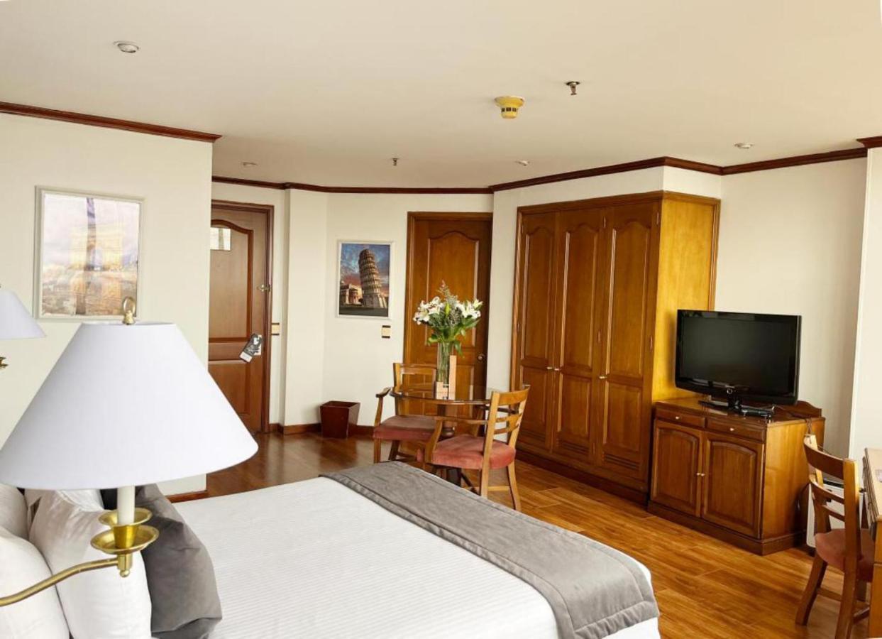 Hotel Bogota Regency Usaquen Экстерьер фото