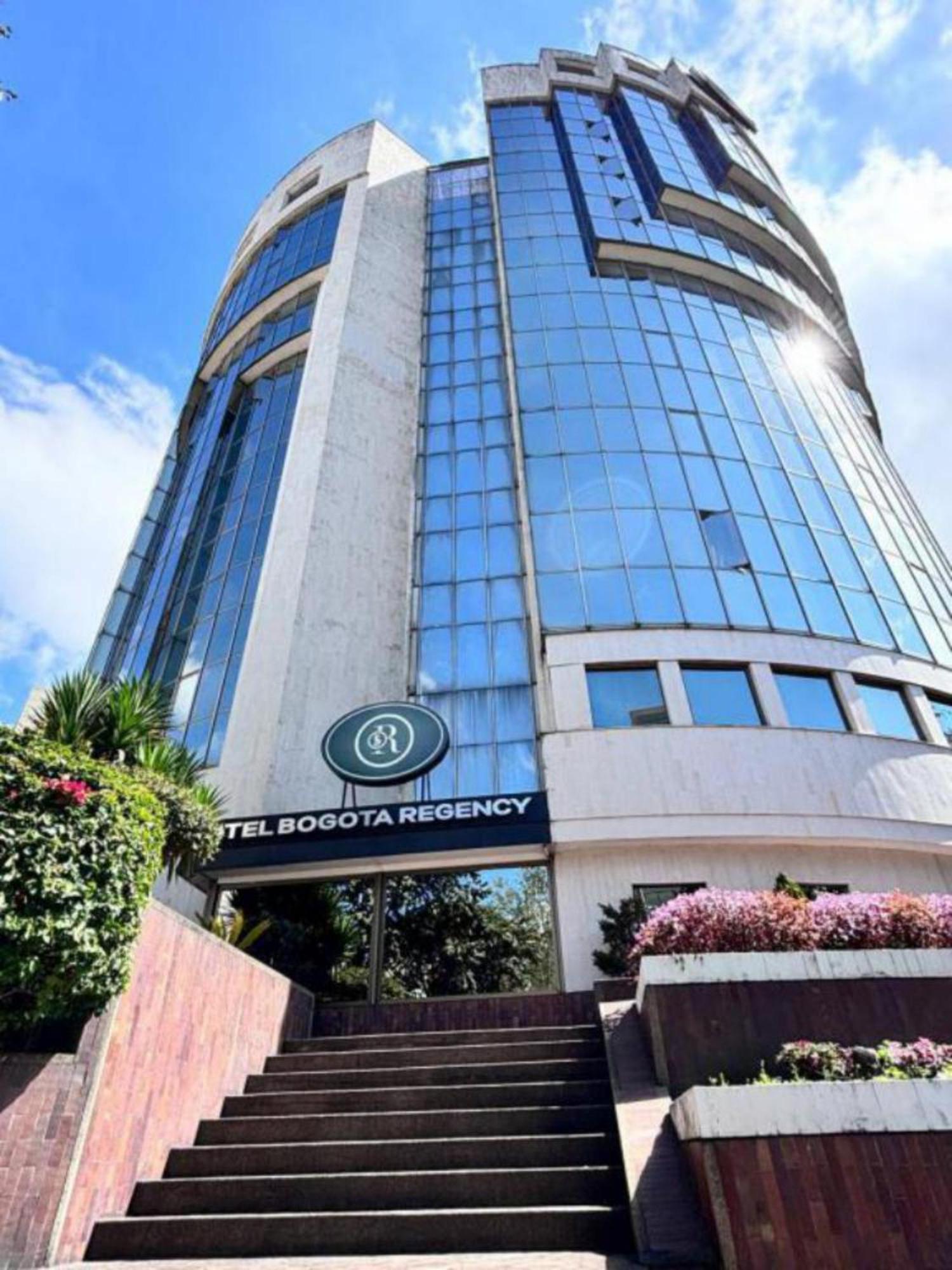 Hotel Bogota Regency Usaquen Экстерьер фото
