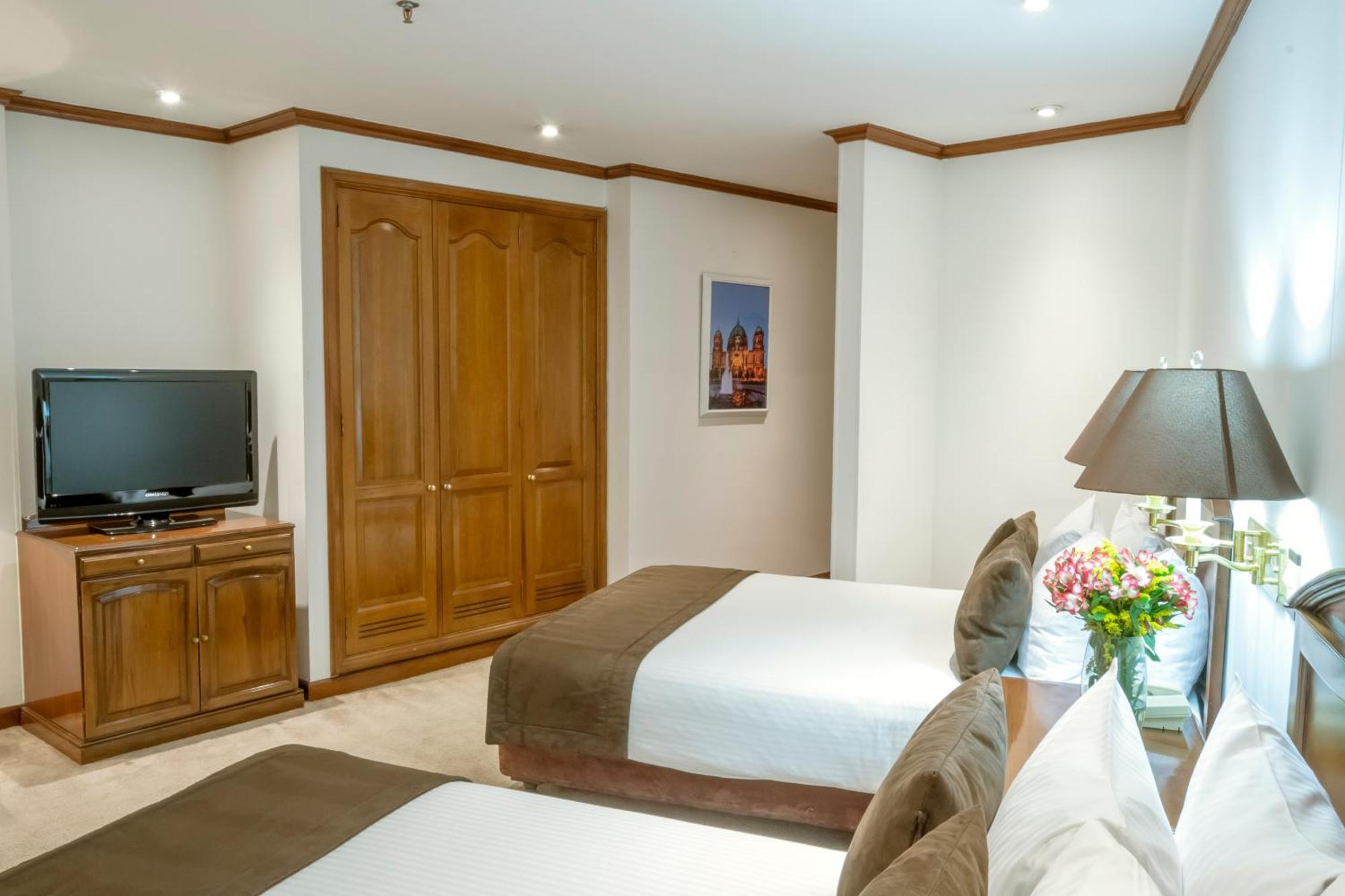Hotel Bogota Regency Usaquen Экстерьер фото