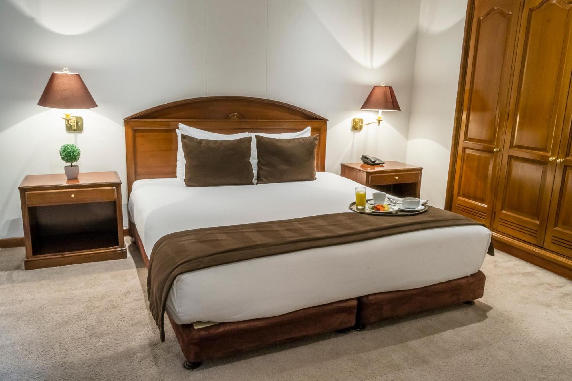 Hotel Bogota Regency Usaquen Экстерьер фото