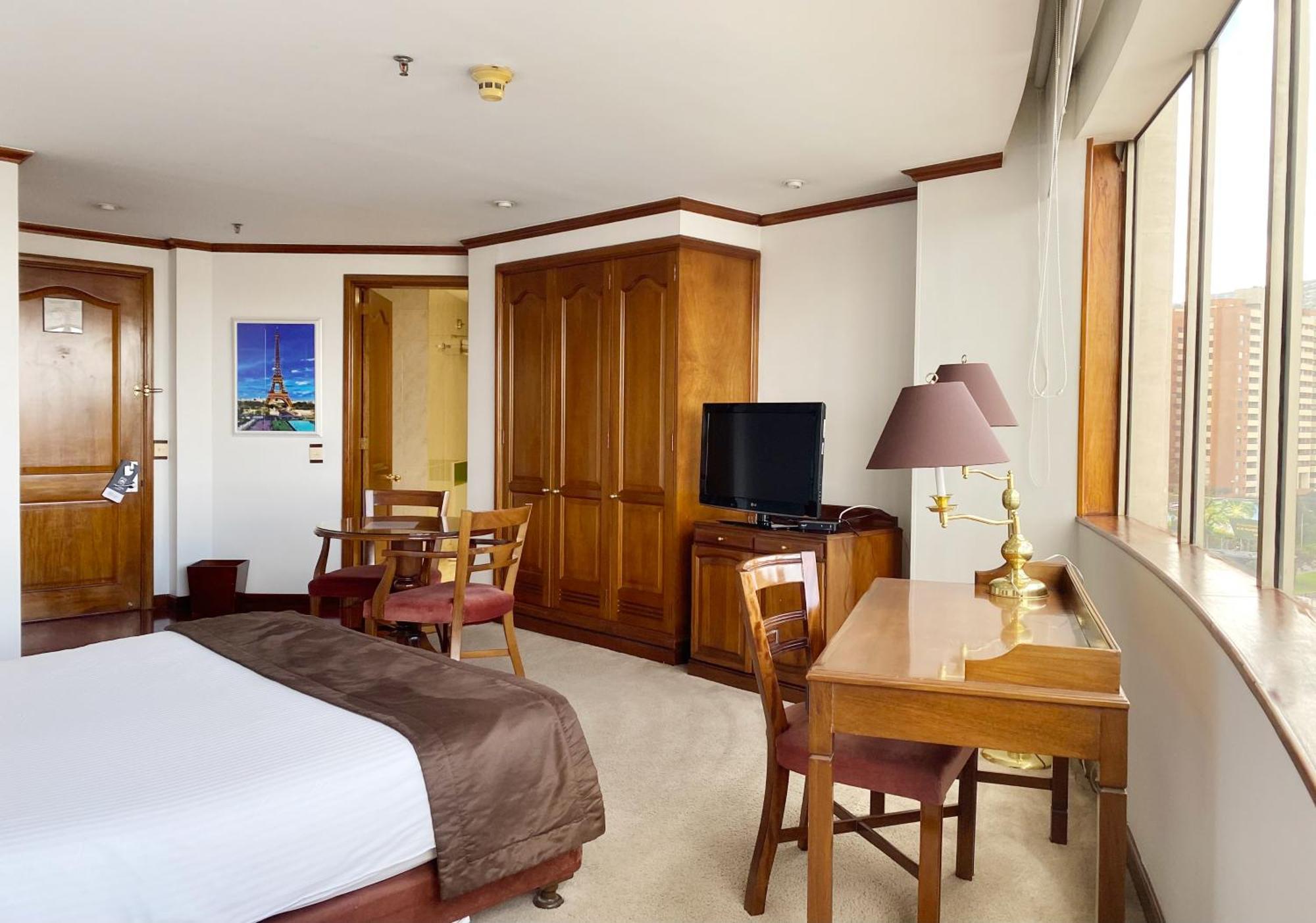 Hotel Bogota Regency Usaquen Экстерьер фото