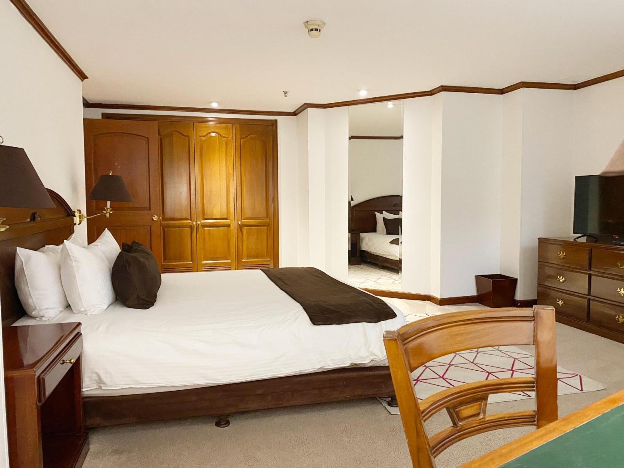 Hotel Bogota Regency Usaquen Экстерьер фото