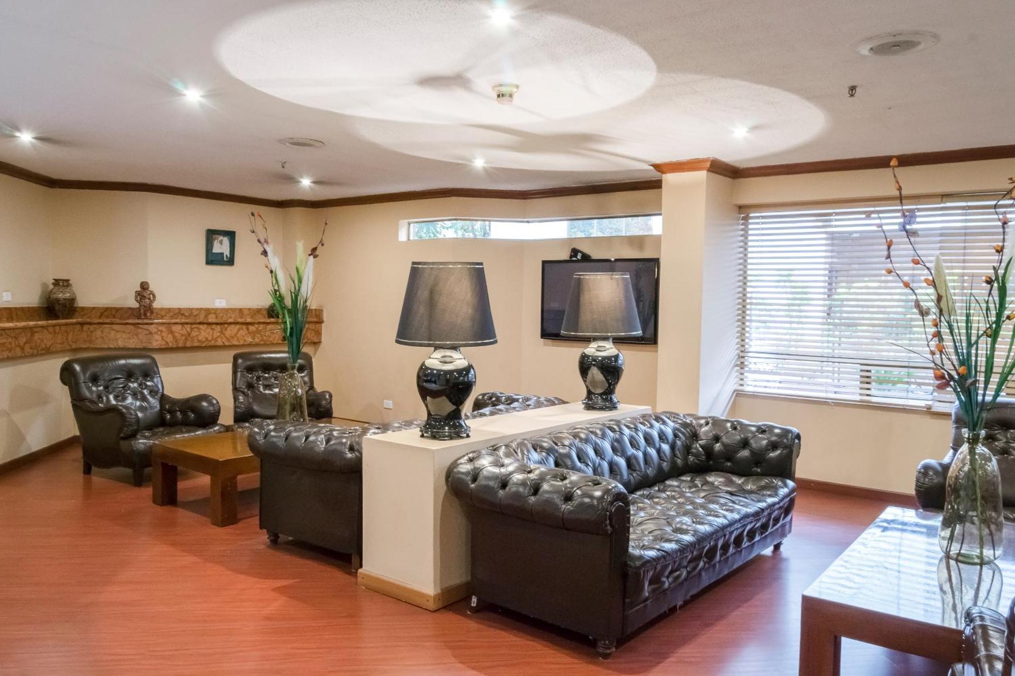 Hotel Bogota Regency Usaquen Экстерьер фото