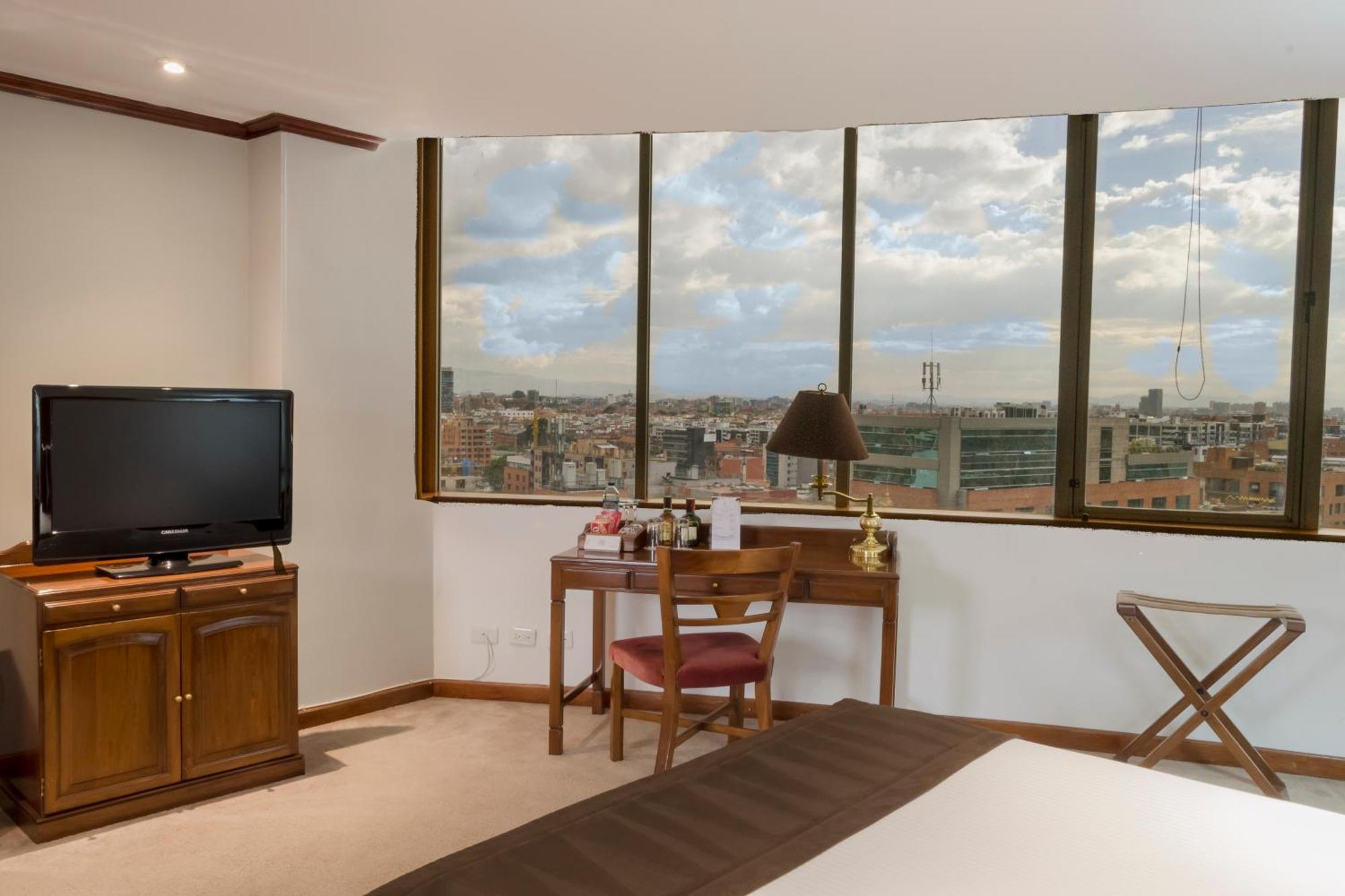 Hotel Bogota Regency Usaquen Экстерьер фото